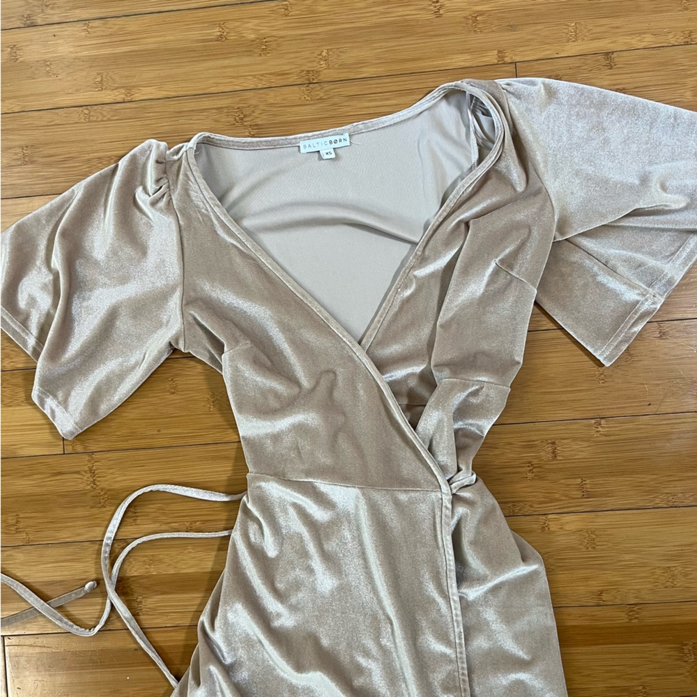 Baltic Born Meghan Velvet True Wrap Maxi Dress Formal Bridesmaid in Champagne - Picture 6 of 16